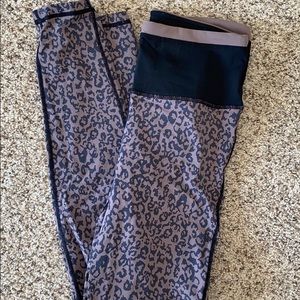 Carly Jean Los Angeles leggings